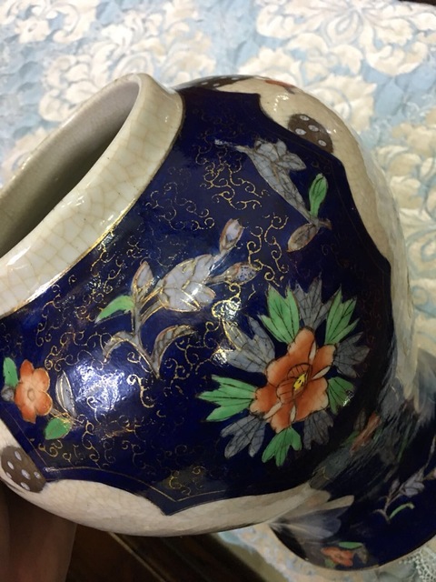 古玩陶瓷晚清哥釉花鳥描金描銀將軍罐拍賣，當(dāng)前價(jià)格55555元