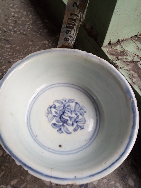 古玩陶瓷青花纏枝牡丹紋侈口碗,拍賣,當前價格799元