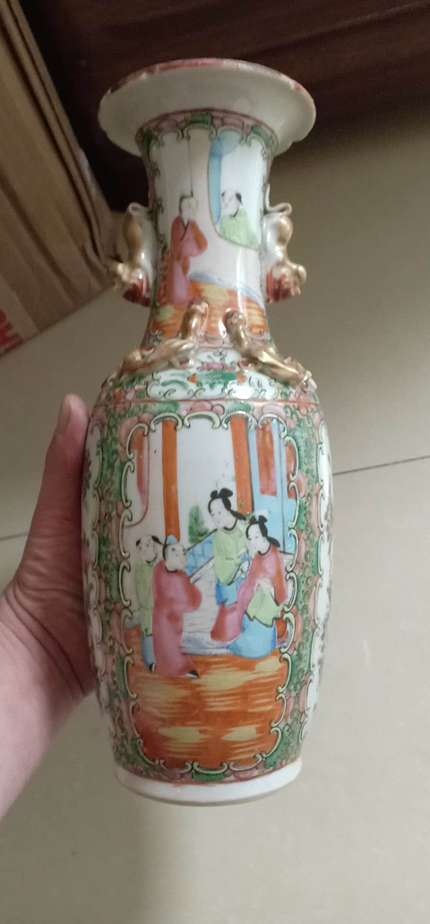古玩陶瓷廣彩瓶拍賣，當(dāng)前價格2800元