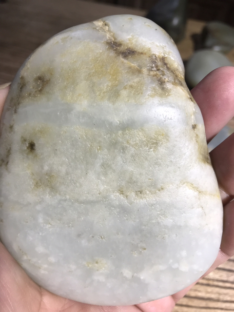 古玩陶瓷籽料拍賣，當前價格1600元