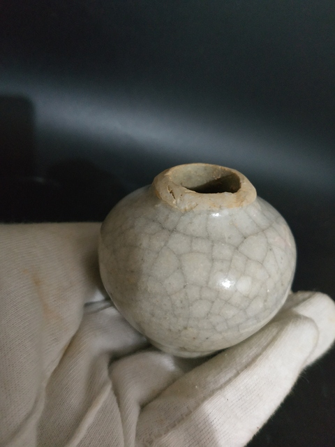 古玩陶瓷清乾隆哥釉水拍賣,當前價格999元