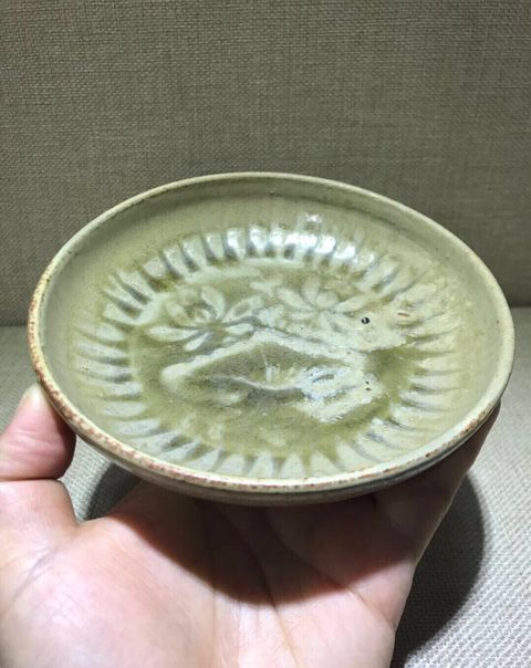 古玩陶瓷元耀州窯青釉印花盤拍賣，當前價格3800元
