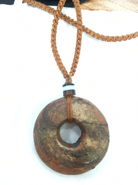 古玩玉器文化期地方玉玉璧拍賣(mài)，當(dāng)前價(jià)格1888元