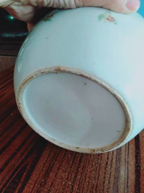 古玩陶瓷花卉人頭罐拍賣，當(dāng)前價(jià)格598元