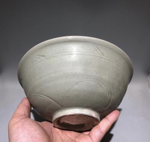 古玩陶瓷元代龍泉窯青釉碗拍賣，當前價格3500元