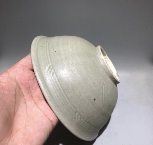 古玩陶瓷元代龍泉窯青釉碗拍賣，當前價格3500元