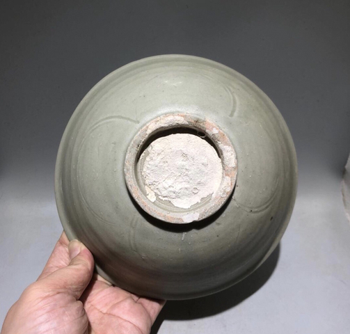 古玩陶瓷元代龍泉窯青釉碗拍賣，當前價格3500元
