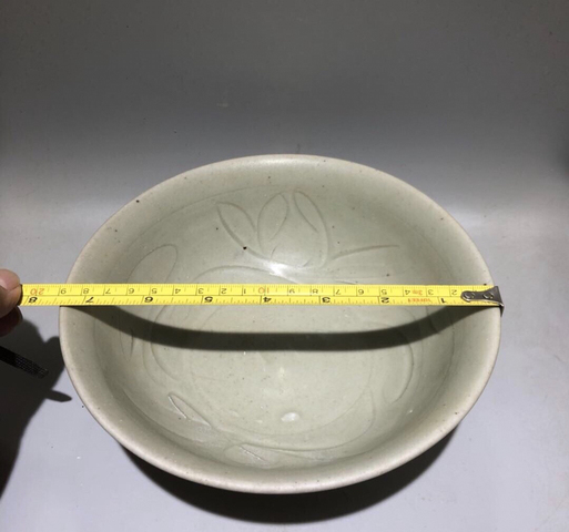 古玩陶瓷元代龍泉窯青釉碗拍賣，當前價格3500元