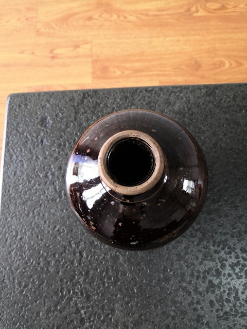 古玩陶瓷褐釉瓶拍賣，當前價格200元