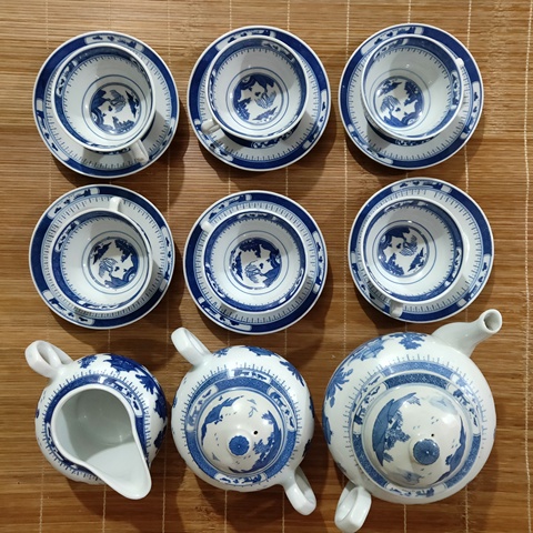 古玩陶瓷青花山水紋茶具一套拍賣，當前價格1350元