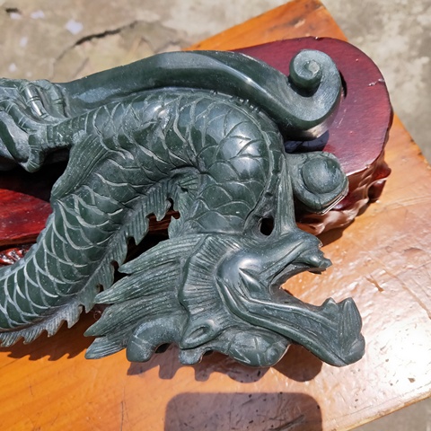 古玩玉器和田玉碧玉巨龍擺件拍賣，當前價格3400元