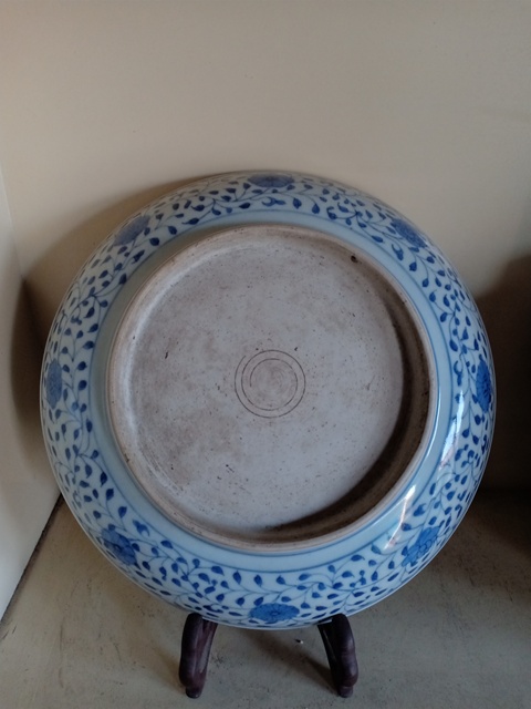 古玩陶瓷清代青花一束蓮紋盤拍賣，當前價格26000元