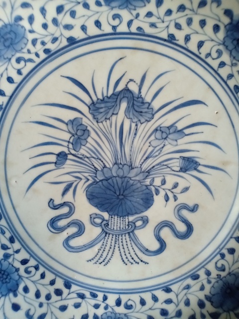 古玩陶瓷清代青花一束蓮紋盤拍賣，當前價格26000元