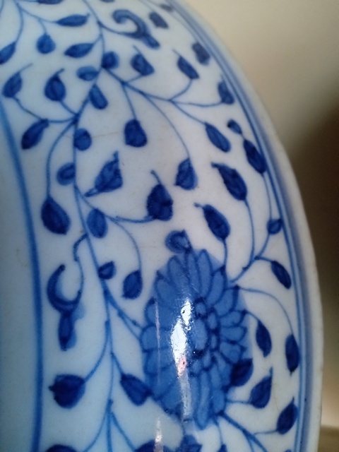 古玩陶瓷清代青花一束蓮紋盤拍賣，當前價格26000元