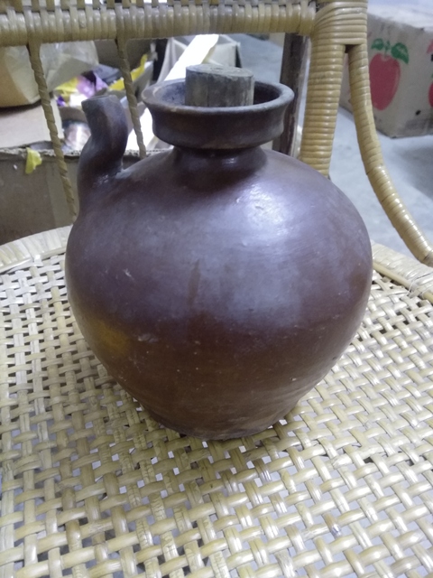 古玩陶瓷地方窯口醬釉壺拍賣，當(dāng)前價(jià)格1298元