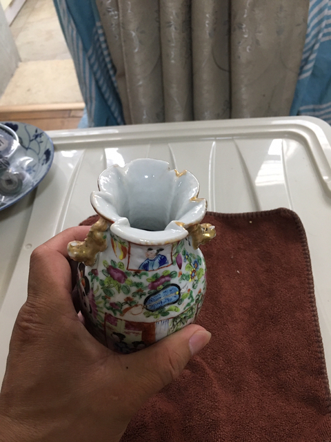 古玩陶瓷晚清.人物廣彩瓶拍賣,當前價格1800元