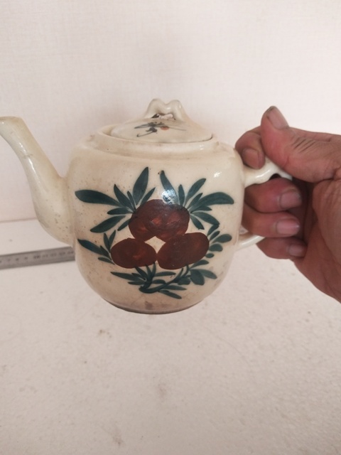 古玩陶瓷花果紋執壺拍賣，當前價格850元