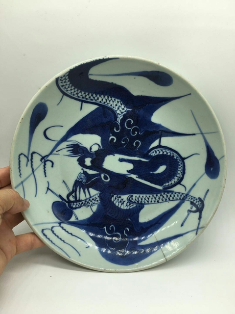 古玩陶瓷雍乾·青花過墻龍紋盤拍賣，當前價格6500元