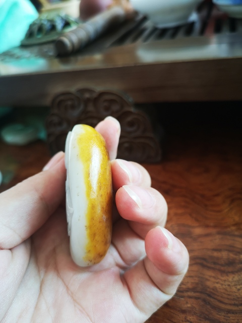 古玩玉器玉兔拍賣，當前價格1200元