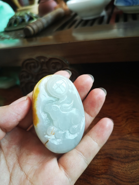 古玩玉器玉兔拍賣，當前價格1200元