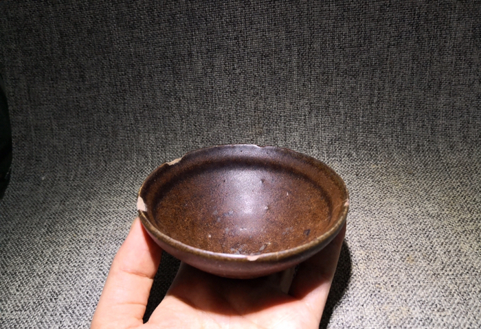 古玩陶瓷宋代西壩窯醬釉盞拍賣，當前價格1999元