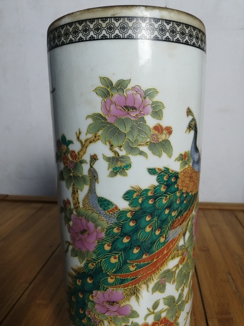 古玩陶瓷創匯時期孔雀牡丹紋貼花帽筒拍賣，當前價格480元