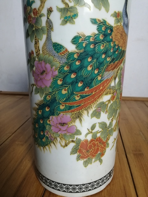 古玩陶瓷創匯時期孔雀牡丹紋貼花帽筒拍賣，當前價格480元