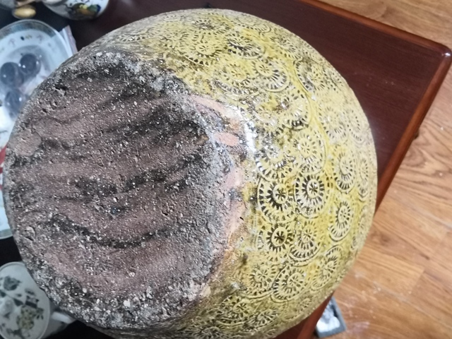 古玩陶瓷褐釉皮球花大罐拍賣，當(dāng)前價(jià)格750元