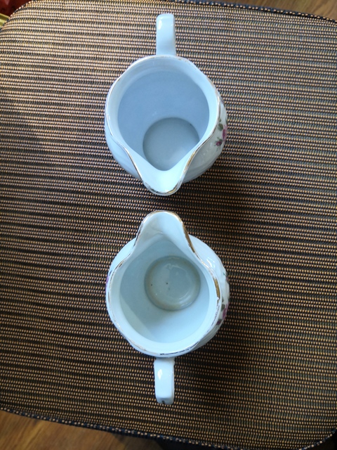 古玩陶瓷彩瓷花卉紋奶杯拍賣,當前價格160元