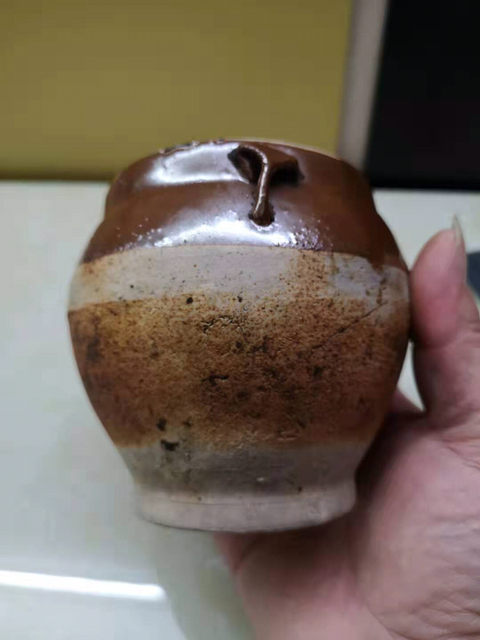 古玩陶瓷醬釉雙系罐拍賣,當(dāng)前價格58元