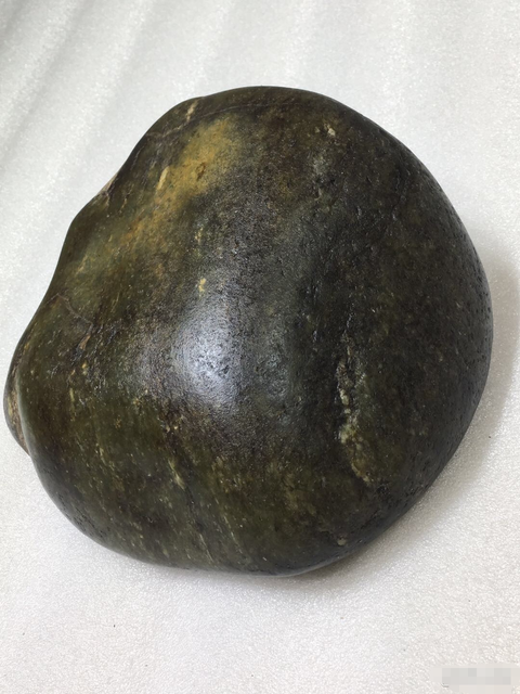 古玩玉器新疆和田原石籽料拍賣，當(dāng)前價(jià)格3000元