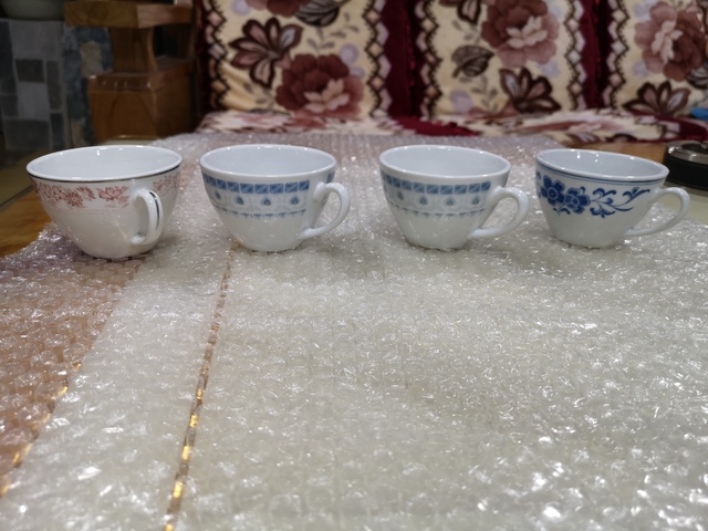 古玩陶瓷花卉紋青花杯拍賣,當前價格220元
