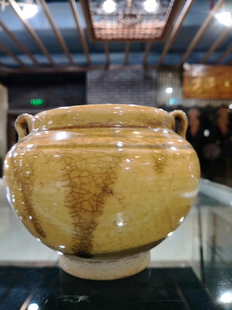 古玩陶瓷醬釉罐拍賣，當(dāng)前價(jià)格1200元