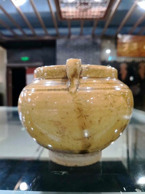 古玩陶瓷醬釉罐拍賣，當(dāng)前價(jià)格1200元