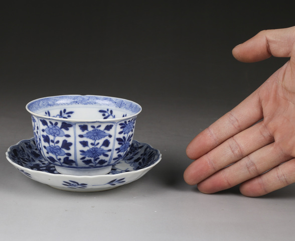 古玩陶瓷優品,清晚·青花花卉紋杯碟拍賣,當前價格1999元