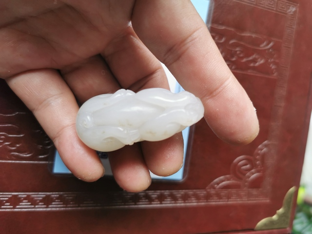 古玩玉器已保真，和田籽料，招財(cái)貔貅。拍賣，當(dāng)前價(jià)格1999元
