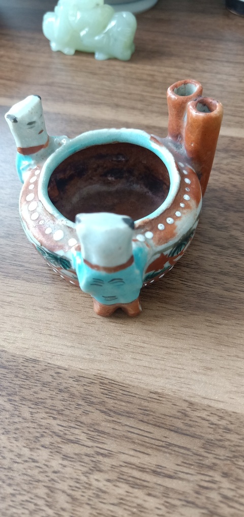 古玩陶瓷礬紅彩魚草紋人物水洗拍賣，當前價格380元