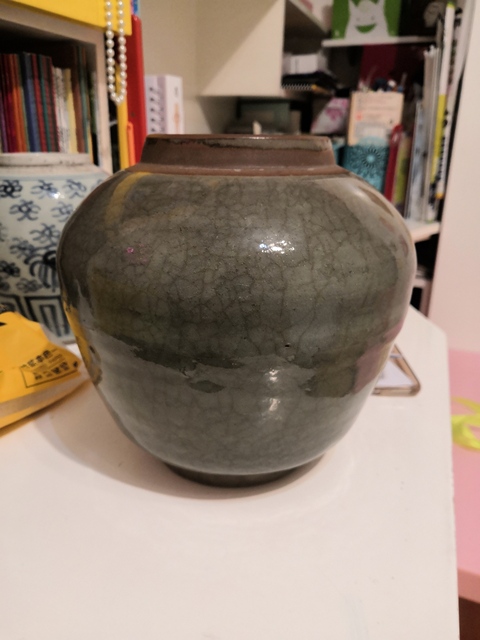 古玩陶瓷青瓷罐拍賣,當(dāng)前價(jià)格0元