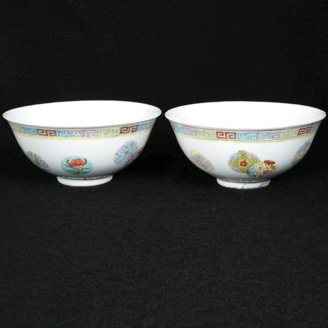 古玩陶瓷粉彩皮球花紋碗拍賣，當前價格6800元