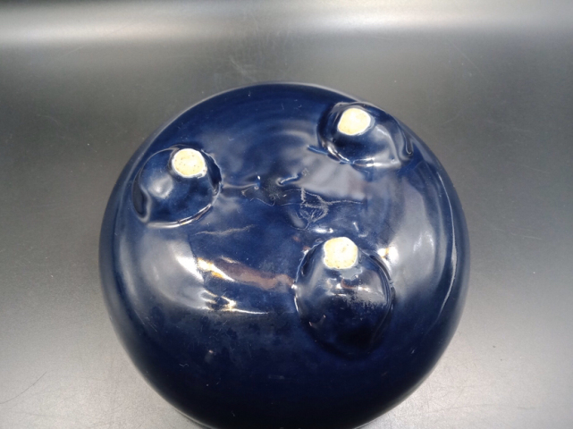 古玩陶瓷藍釉三足爐拍賣，當前價格6000元