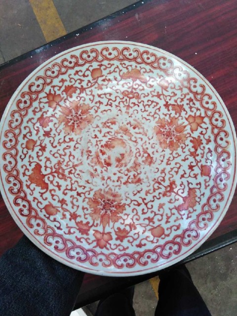 古玩陶瓷礬紅彩大盤拍賣，當前價格14800元