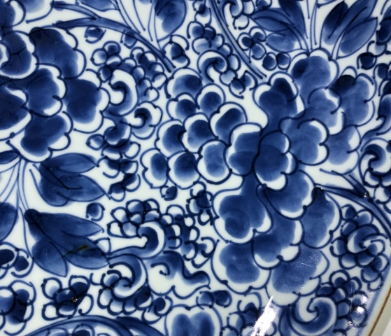 古玩陶瓷青花纏枝花卉紋大盤拍賣，當前價格21800元