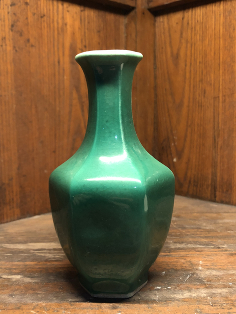 古玩陶瓷綠釉六方瓶拍賣，當前價格24800元