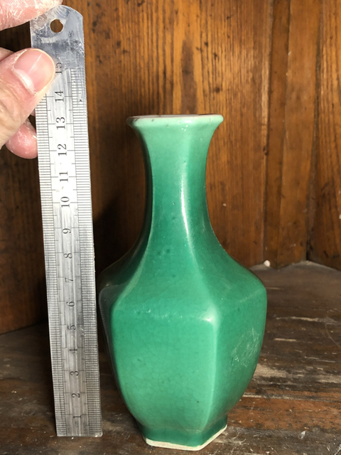 古玩陶瓷綠釉六方瓶拍賣，當前價格24800元