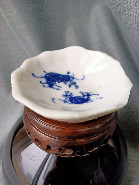 古玩陶瓷（薦）晚清仿生荷葉牛青花筆舔拍賣，當前價格3500元