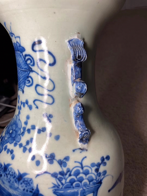 古玩陶瓷豆青釉青花博古花卉紋瓶拍賣，當前價格12000元