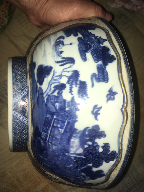 古玩陶瓷青花描金花卉開光山水亭臺紋碗拍賣，當前價格13000元