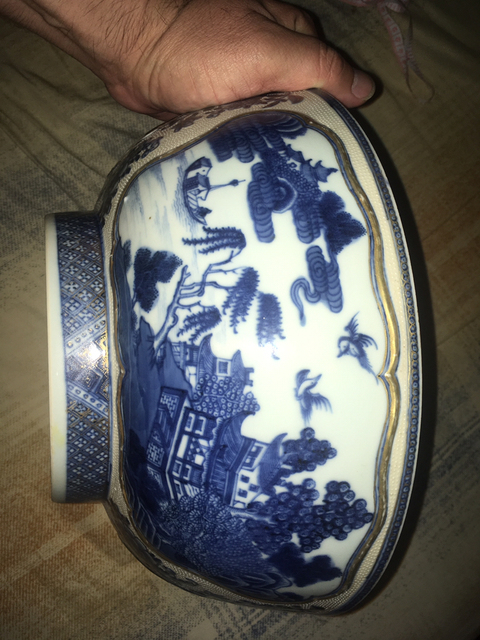 古玩陶瓷青花描金花卉開光山水亭臺紋碗拍賣，當前價格13000元