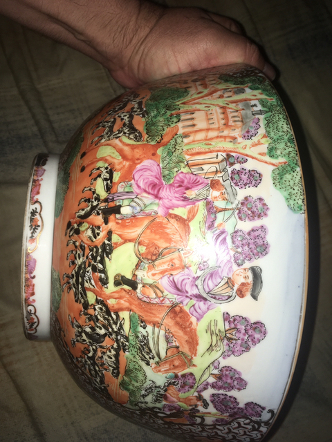 古玩陶瓷廣彩花卉開光人物故事紋大碗拍賣，當前價格12000元