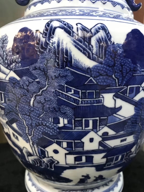 古玩陶瓷青花瓶拍賣，當前價格19000元